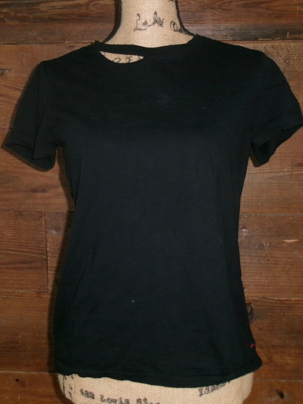 n: philanthropy black t-shirt size S